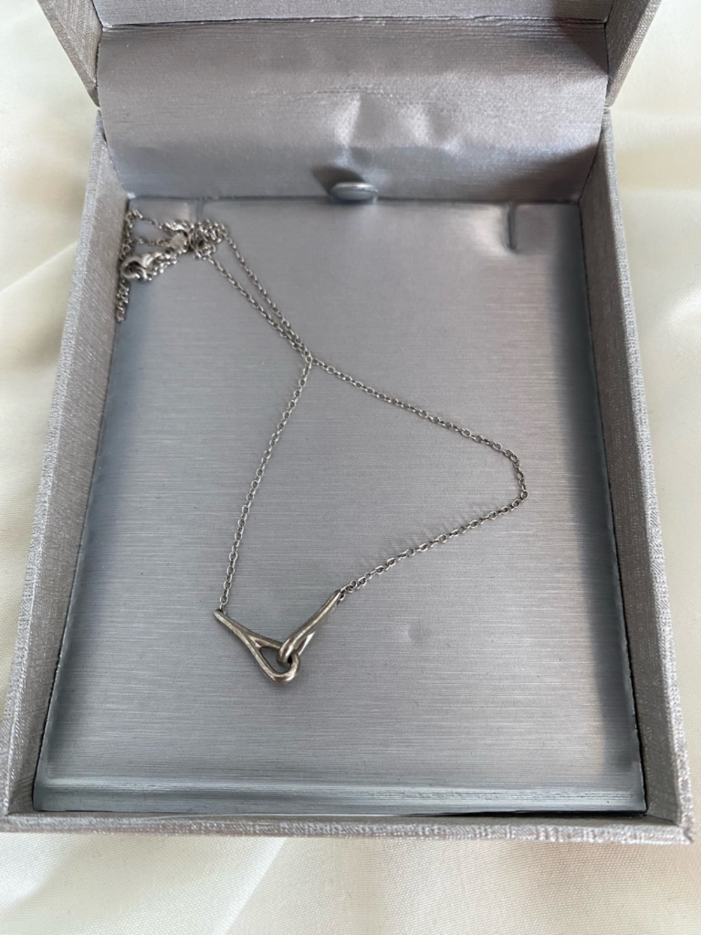 Minimalist Silver Knot Pendant Necklace - Women Jewelry